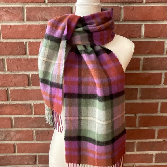 Kiltane 100% Cashmere Plaid Fringed Scarf 9.5”x66” NWOT Made in Scotland - Picture 2 of 10
